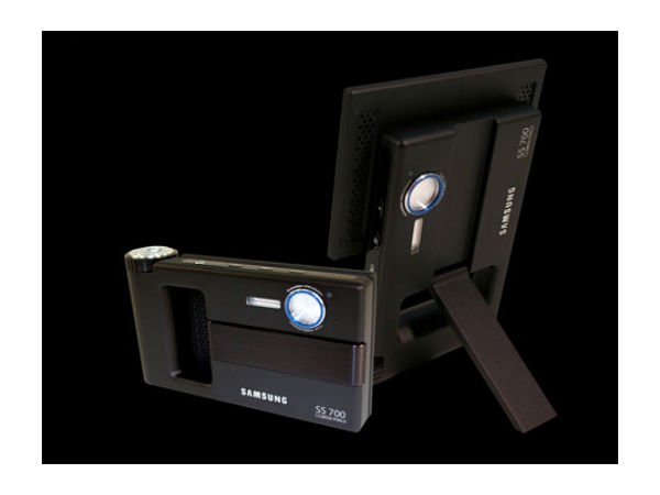 Samsung SS700 by Jin Woo Han