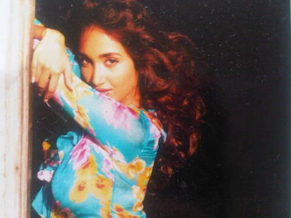  ಜಿಯಾ ಖಾನ್‌ ಟ್ವೀಟರ್‌ ಫೋಟೋಗಳು