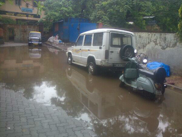  ವರುಣನ ಆರ್ಭಟ,ಮುಂಬೈ ತತ್ತರ