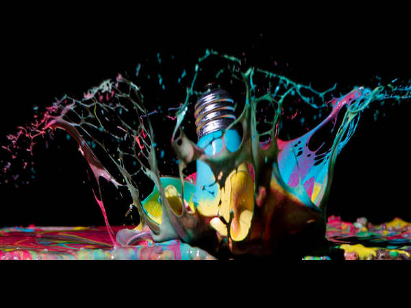 ಲೈಟ್ ಬಲ್ಬ್ ಸಿಡಿದಾಗ ಲೈಟ್ ಬಲ್ಬ್ ಸಿಡಿದಾಗ