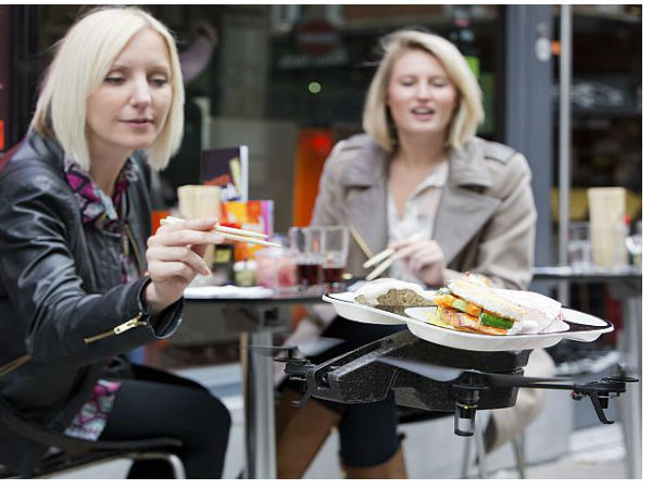  ಸಪ್ಲೈಯರ್‌ ಇಲ್ಲದೇ ಹಾರಿಕೊಂಡು ಬರುತ್ತೆ ಊಟ ತಿಂಡಿ!