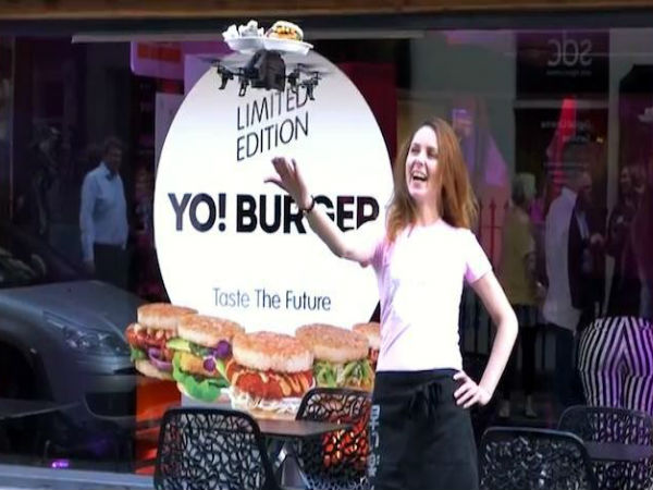  ಸಪ್ಲೈಯರ್‌ ಇಲ್ಲದೇ ಹಾರಿಕೊಂಡು ಬರುತ್ತೆ ಊಟ ತಿಂಡಿ!