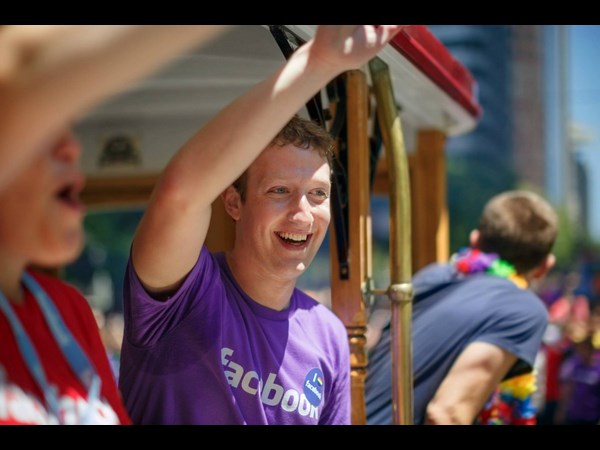 ಸಲಿಂಗಿಗಳೊಂದಿಗೆ ಹಜ್ಜೆ ಹಾಕಿದ ಜುಕರ್‌ಬರ್ಗ್ !