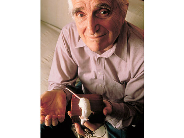 ಕಂಪ್ಯೂಟರ್‌ ಮೌಸ್‌ ಜನಕ ಡಗ್ಲಾಸ್‌ ನಿಧನ