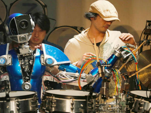 ರಾಕ್‌ ಮ್ಯೂಸಿಕ್‌  ನುಡಿಸುವ ಜಪಾನ್‌ ರೊಬೊಟ್‌ಗಳು