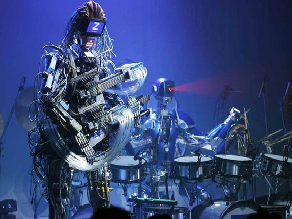 ರಾಕ್‌ ಮ್ಯೂಸಿಕ್‌  ನುಡಿಸುವ ಜಪಾನ್‌ ರೊಬೊಟ್‌ಗಳು