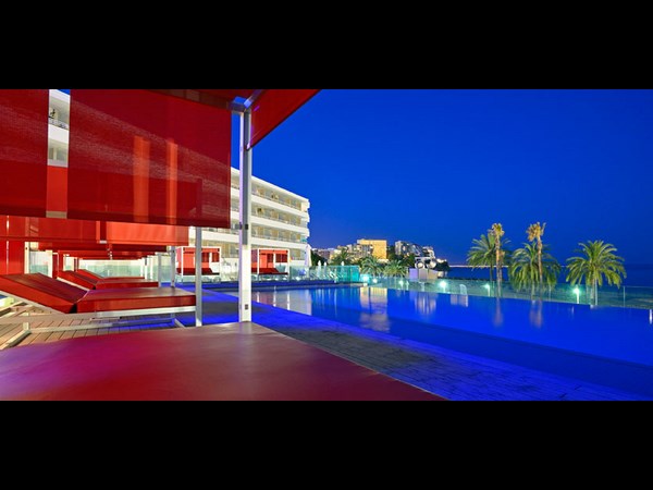 ವಿಶ್ವದ ಪ್ರಪ್ರಥಮ ಟ್ವೀಟರ್‌ ಹೋಟೆಲ್‌ ಆರಂಭ