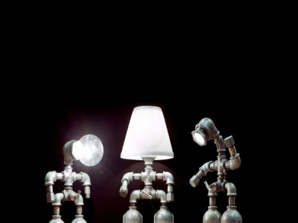  ಕ್ರಿಯೇಟಿವ್‌ ಟೇಬಲ್‌ ಲ್ಯಾಂಪ್‌‌ಗಳು