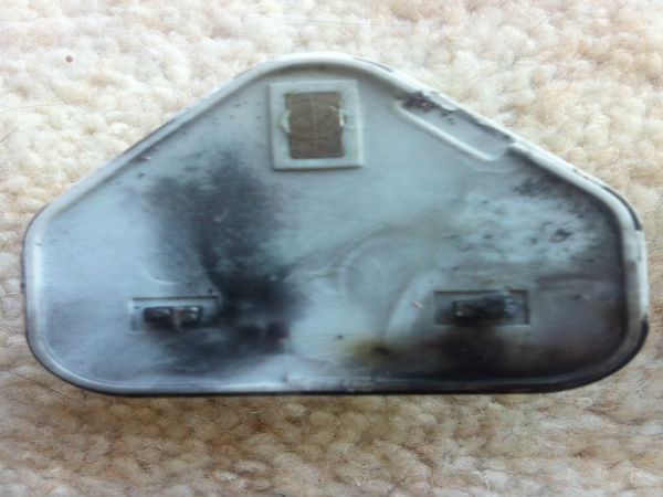 ಆಪಲ್ ಐಪ್ಯಾಡ್ ಚಾರ್ಜಿಂಗ್ ವೇಳೆ ಸ್ಫೋಟ ಆಪಲ್ ಐಪ್ಯಾಡ್ ಚಾರ್ಜಿಂಗ್ ವೇಳೆ ಸ್ಫೋಟ