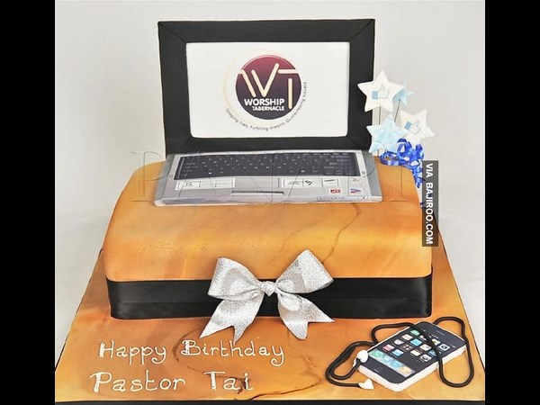 ಬಗೆ ಬಗೆಯ ಲ್ಯಾಪ್ಟಾಪ್ ಕೇಕ್ಗಳು ಇಲ್ಲಿವೆ ನೋಡಿ ಬಗೆ ಬಗೆಯ ಲ್ಯಾಪ್ಟಾಪ್ ಕೇಕ್ಗಳು ಇಲ್ಲಿವೆ ನೋಡಿ