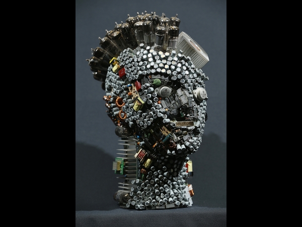  ಇ ತ್ಯಾಜ್ಯಗಳಿಂದ ತಯಾರಾಗಿರುವ ಕಲಾಕೃತಿಗಳು