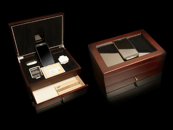 ಸ್ಯಾಮ್ಸಂಗ್ನಿಂದ ಚಿನ್ನದ ಫೋನ್ ಸ್ಯಾಮ್ಸಂಗ್ನಿಂದ ಚಿನ್ನದ ಫೋನ್