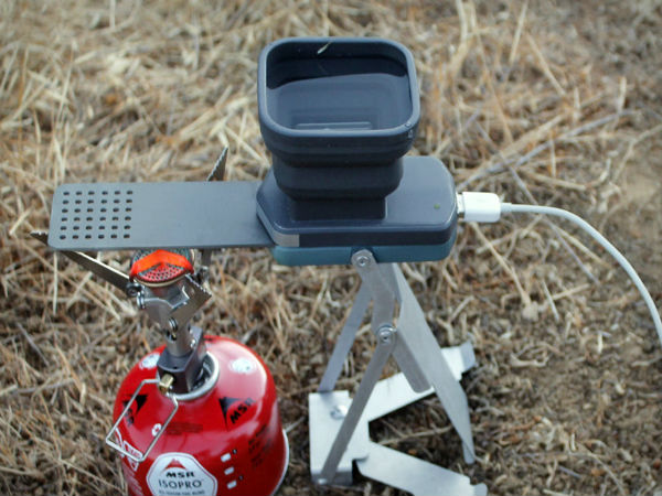 ಬೆಂಕಿಯಿಂದ ಮೊಬೈಲ್ ಚಾರ್ಜ್ ಮಾಡಿ ಬೆಂಕಿಯಿಂದ ಮೊಬೈಲ್ ಚಾರ್ಜ್ ಮಾಡಿ