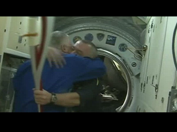  ಬಾಹ್ಯಾಕಾಶದ ನಿಲ್ದಾಣದಲ್ಲಿ ಒಲಂಪಿಕ್‌ ಜ್ಯೋತಿ ಯಶಸ್ವಿ ಸಂಚಾರ