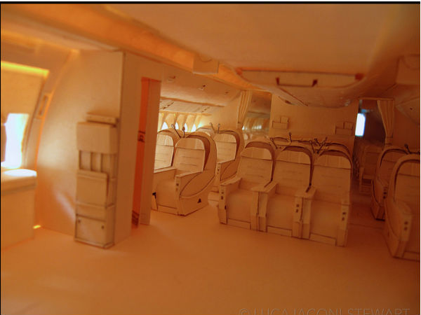   ಪೇಪರ್‌ನಲ್ಲೇ ಏರ್‌ ಇಂಡಿಯಾ ವಿಮಾನ ನಿರ್ಮಿಸಿದ  ವಿದ್ಯಾರ್ಥಿ