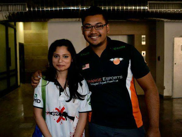 ಗೇಮಿಂಗ್ ಕ್ಷೇತ್ರದಲ್ಲಿ ಮಿಂಚುತ್ತಿರುವ ಅಪೂರ್ವ ಗೇಮರ್ ಅಪೂರ್ವ ಗೇಮಿಂಗ್ ಕ್ಷೇತ್ರದಲ್ಲಿ ಮಿಂಚುತ್ತಿರುವ ಅಪೂರ್ವ ಗೇಮರ್ ಅಪೂರ್ವ