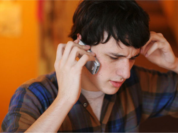 ಫೋನ್‌ಗಳ ಹೆಚ್ಚು ಬಳಕೆ ಅಪಾಯ ಕಟ್ಟಿಟ್ಟ ಬುತ್ತಿ ಜೋಕೆ!!!