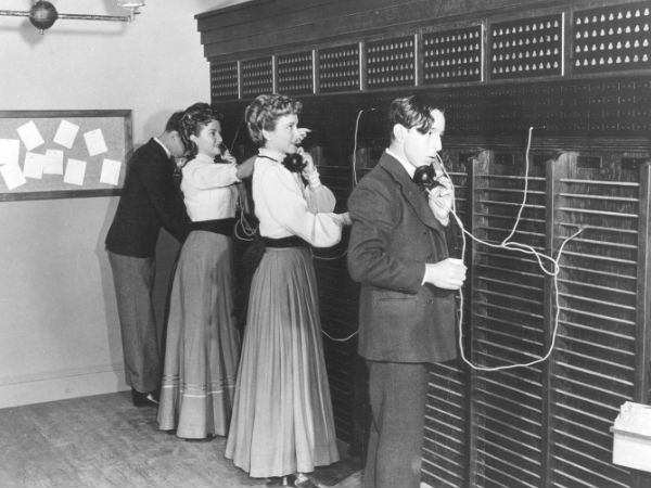 ತಂತ್ರಜ್ಞಾನ ಲೋಕಕ್ಕೆ ಅದ್ವಿತೀಯ ಕೊಡುಗೆ ನೀಡಿದ ಮಹಾನುಭಾವರು ತಂತ್ರಜ್ಞಾನ ಲೋಕಕ್ಕೆ ಅದ್ವಿತೀಯ ಕೊಡುಗೆ ನೀಡಿದ ಮಹಾನುಭಾವರು