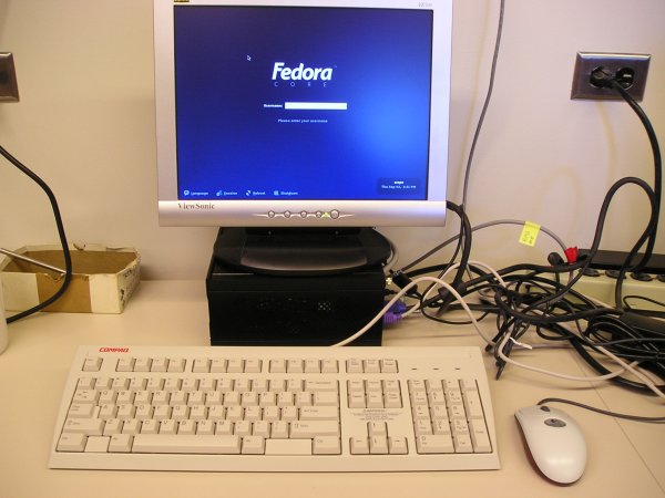 ಪೂರ್ವನಿಯೋಜಿತ ಅಪ್ಲಿಕೇಶನ್‌ಗಳನ್ನು ಕಂಪ್ಯೂಟರ್‌ನಿಂದ ನಿವಾರಿಸುವುದು ಹೇಗೆ?