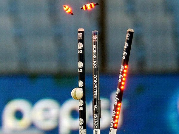 ಸ್ಟಂಪ್‌ಗಳಲ್ಲಿ ಎಲ್‌ಇಡಿ ಬಳಕೆ