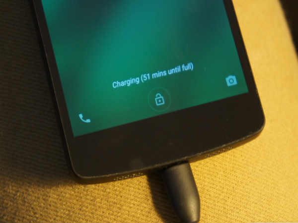 ಯಾವುದೇ ಕೇಬಲ್‌ನಿಂದ ಚಾರ್ಜ್ ಮಾಡಬಹುದು