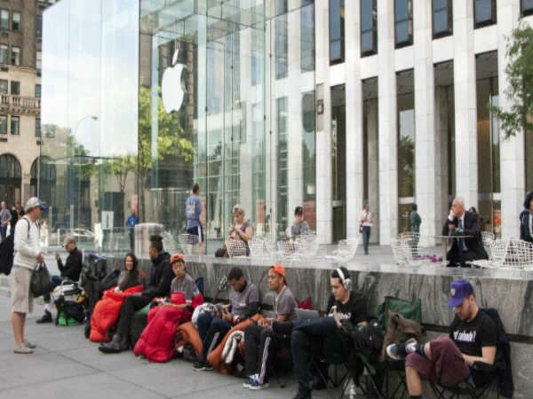 ಲಾಂಚ್ ದಿನದಂದೇ ಫ್ಲ್ಯಾಗ್‌ಶಿಪ್ ಫೋನ್ ಪಡೆದುಕೊಳ್ಳುವುದು