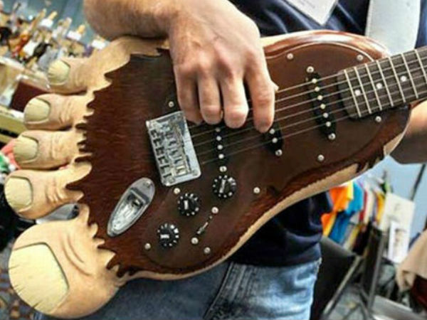 ದೊಡ್ಡ ಫೂಟ್ ಗಿಟಾರ್