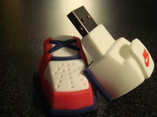 ಶೂ ಯುಎಸ್ಬಿ ಶೂ ಯುಎಸ್ಬಿ