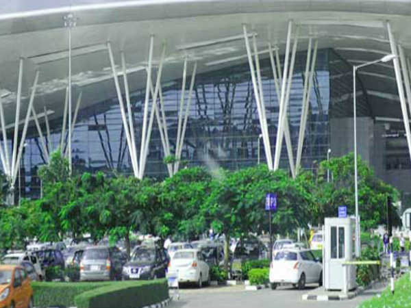  ದೇವನ ಹಳ್ಳಿ ಅಂತರಾಷ್ಟ್ರೀಯ ವಿಮಾನ ನಿಲ್ದಾಣ