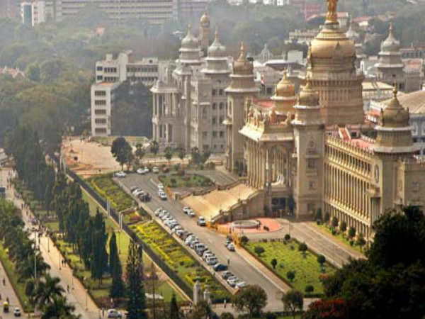ಬಲಿಷ್ಟ ಗ್ರಾಹಕ ಶಕ್ತಿ