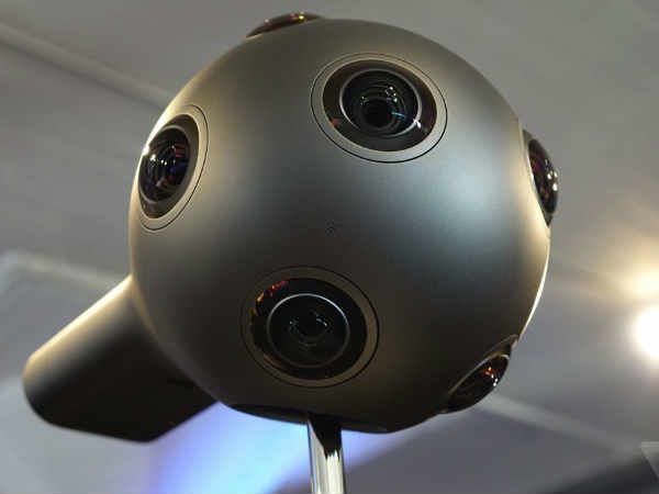 ಪ್ರಥಮ ಕಾಣಿಕೆ