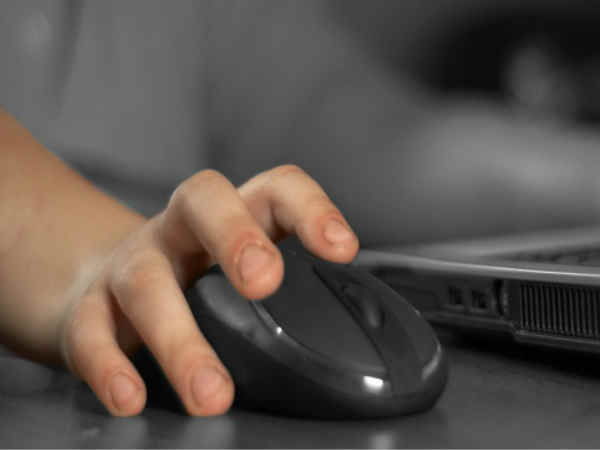 ಕಟ್ಟುಪಾಡುಗಳನ್ನು ವಿಧಿಸಿ