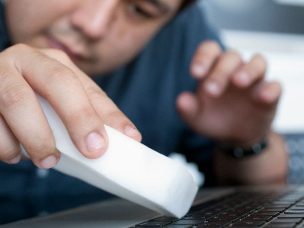 ಧೂಳು ತೆಗೆಯಿರಿ