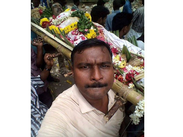 ಮೃತ ವ್ಯಕ್ತಿಗಳೊಂದಿಗೆ ಸೆಲ್ಫಿ