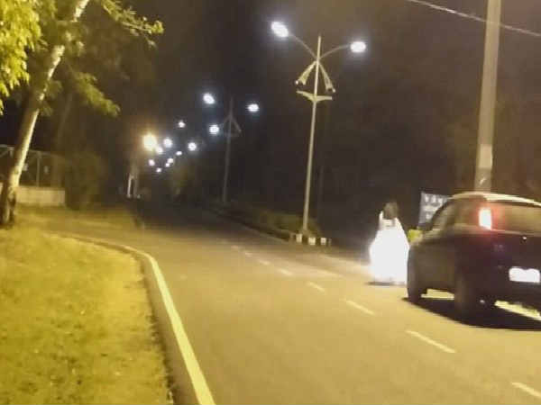 ಚಾಲಕನನ್ನು ಹೆದರಿಸಲು 