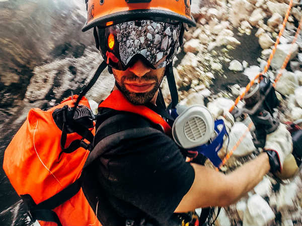 ಜ್ವಾಲಾಮುಖಿ ಸಾಹಸ ಫೋಟೋಗ್ರಫಿ