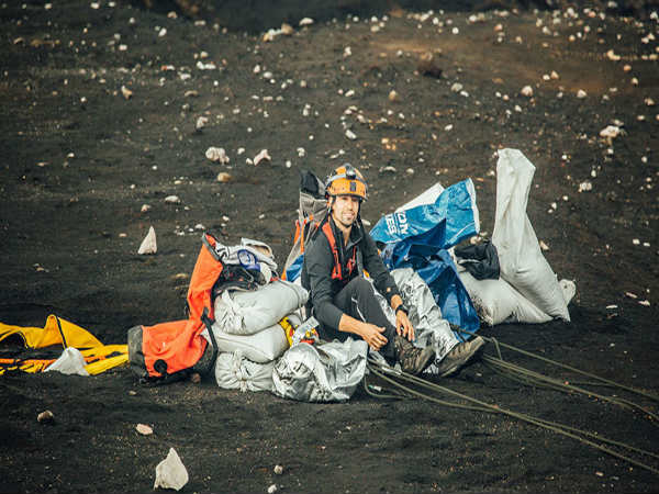 ಜ್ವಾಲಾಮುಖಿ ಸಾಹಸ ಫೋಟೋಗ್ರಫಿ