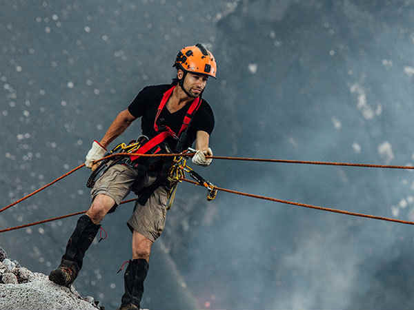 ಜ್ವಾಲಾಮುಖಿ ಸಾಹಸ ಫೋಟೋಗ್ರಫಿ