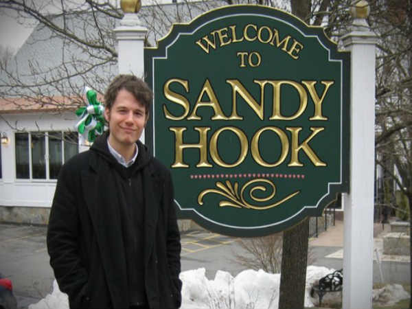 ಸ್ಯಾಂಡಿ ಹುಕ್ ಕಣ್ಗಾವಲು ವೀಡಿಯೊ 