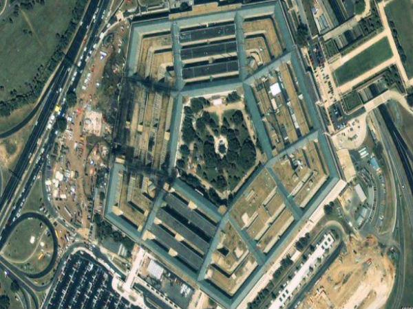 ಅಮೆರಿಕಾದ ಏರ್ಲೈನ್  77 ವಿಮಾನದ ವೀಡಿಯೊಗಳು