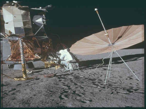 ಚಂದ್ರನ ಮೇಲ್ಮೈ ಬಗ್ಗೆ ಮಾಹಿತಿ 