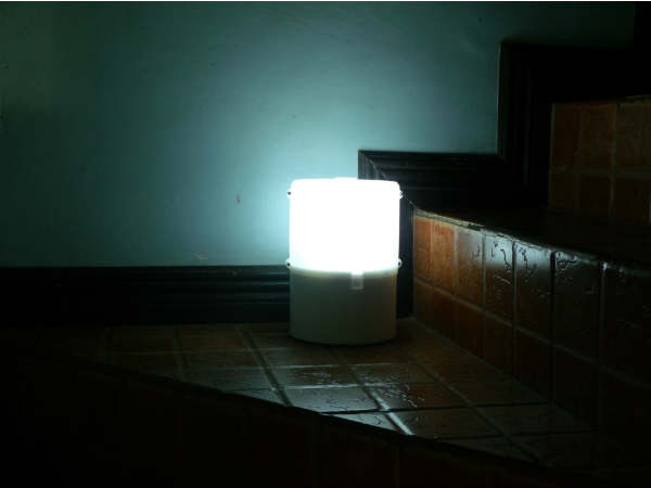  ಯಾವುದೇ ಉರಿಯುವ ವಸ್ತುಗಳನ್ನು ಇದಕ್ಕೆ ಬಳಸಿಕೊಂಡಿಲ್ಲ.