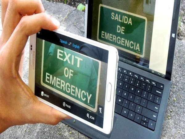 ಸ್ಮಾರ್ಟ್‌ಫೋನ್‌ ಮತ್ತು ಟ್ಯಾಬ್ಲೆಟ್‌ ಎರಡು ಸಹ ಈ ರೀತಿಯ ವ್ಯಾಖ್ಯಾನವನ್ನು ಅಪ್ಲಿಕೇಶನ್‌ ಮೂಲಕ ಮಾಡಬಲ್ಲವು. 