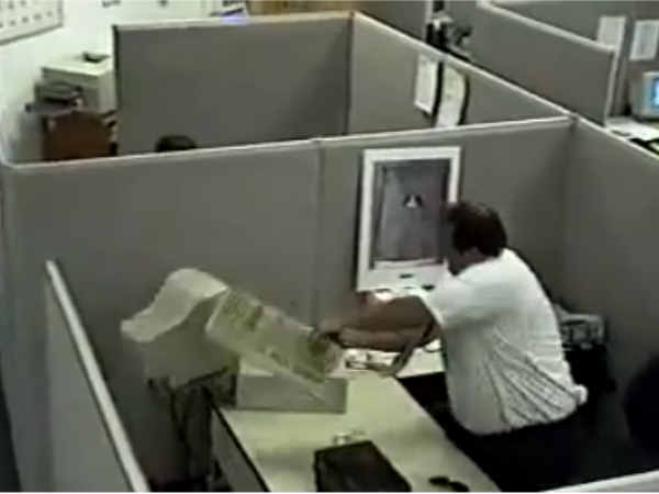 ಕಂಪ್ಯೂಟರ್ ಕೆಲಸ ಮಾಡದಿದ್ದಲ್ಲಿ ಹೀಗೂ ಮಾಡಬೇಕಾಗುತ್ತದೆ. ಕಂಪ್ಯೂಟರ್ ಕೆಲಸ ಮಾಡದಿದ್ದಲ್ಲಿ ಹೀಗೂ ಮಾಡಬೇಕಾಗುತ್ತದೆ.