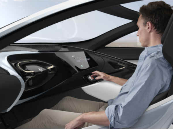  ಕಾರಿನಲ್ಲಿ ವೀಡಿಯೋ, ಸಂಗೀತ 