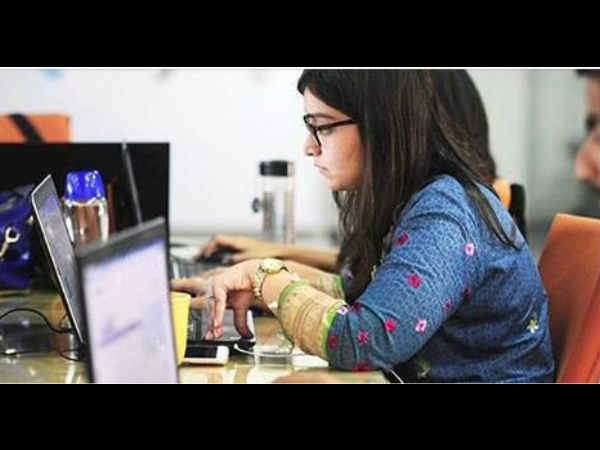  ಆನ್‌ಲೈನ್ ಪ್ರಶ್ನೆ ಪತ್ರಿಕೆ ವಿತರಣೆ 