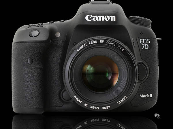 Canon EOS 700D 18MP Digital SLR Camera (Black) Canon EOS 700D 18MP Digital SLR Camera (Black)