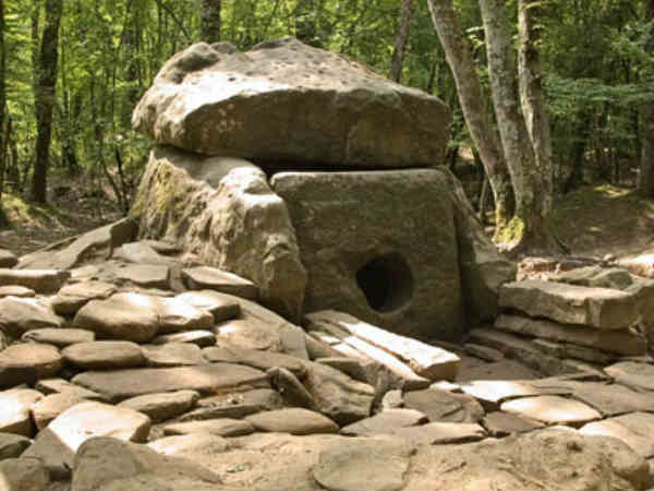 ದೈತ್ಯ ಪರ್ವತ ದೈತ್ಯ ಪರ್ವತ
