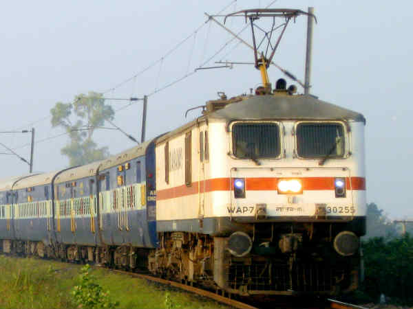  ಎಲೆಕ್ಟ್ರಿಕ್ ಪವರ್‌ ಚಾಲಿತ ರೈಲು  