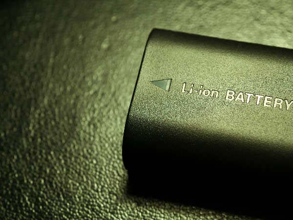 ಈಗ ಪ್ರಪಂಚದಲ್ಲಿ ಸ್ಮಾರ್ಟ್ಫೋನ್ ಬ್ಯಾಟರಿ ತಂತ್ರಜ್ಞಾನದಲ್ಲಿ ಮತ್ತೊಂದು ಕ್ರಾಂತಿ ಈಗ ಪ್ರಪಂಚದಲ್ಲಿ ಸ್ಮಾರ್ಟ್ಫೋನ್ ಬ್ಯಾಟರಿ ತಂತ್ರಜ್ಞಾನದಲ್ಲಿ ಮತ್ತೊಂದು ಕ್ರಾಂತಿ